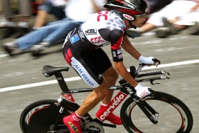 乐鱼体育下载app官网-2025年全国羽毛球传统学校比赛在渝落幕，2021全国业余羽毛球比赛